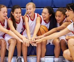 42758776_girls-basketball-huddle